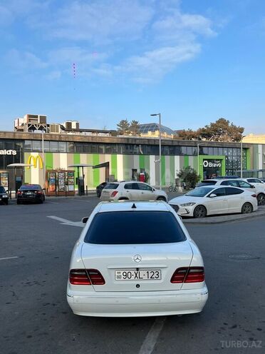 Mercedes E 280 1999, 350,480 km - 2.8 l - Bakı