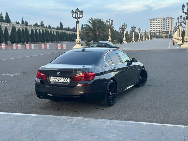 BMW 528 2015, 111,000 km - 2.0 l - Gəncə