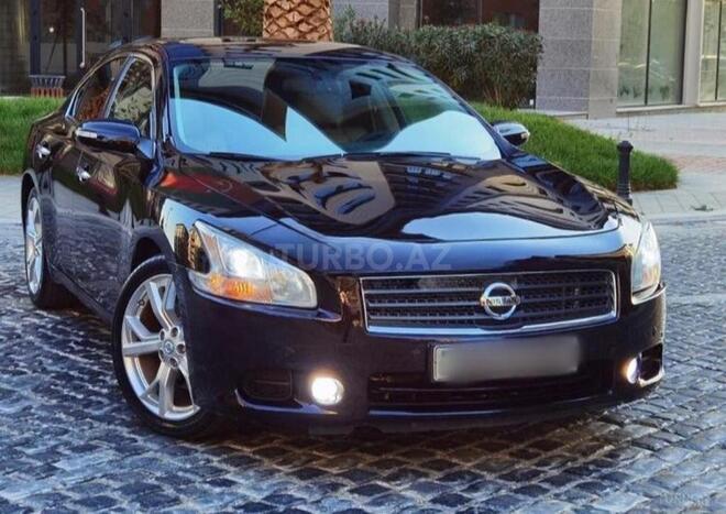 Nissan Maxima-1