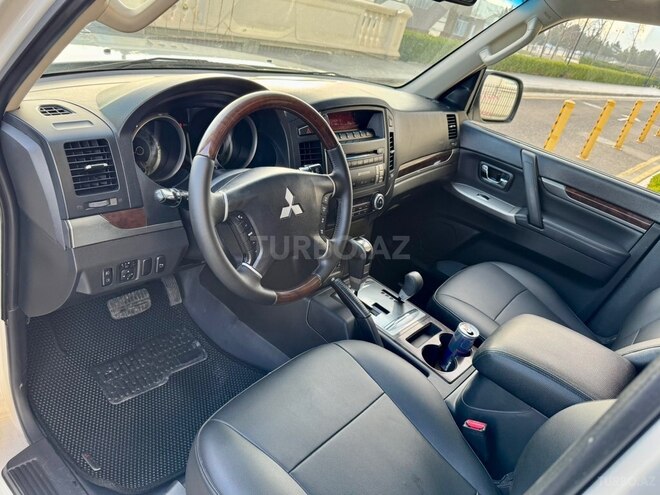 Mitsubishi Pajero 2013, 170,000 km - 3.8 л - Bakı