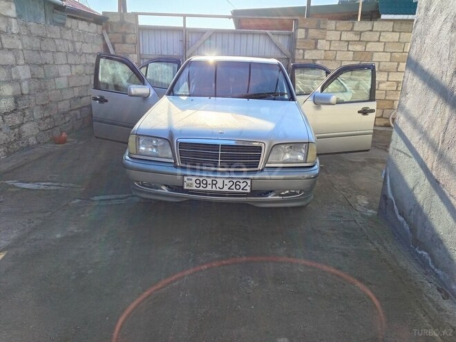 Mercedes C 220 1995, 423,700 km - 2.2 l - Xaçmaz