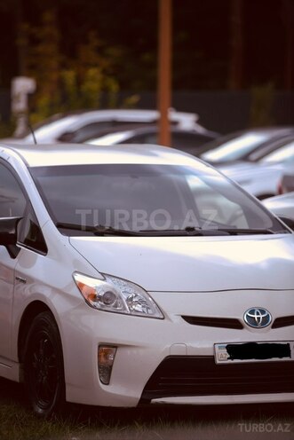 Toyota Prius 2015, 250,330 km - 1.8 л - Bakı