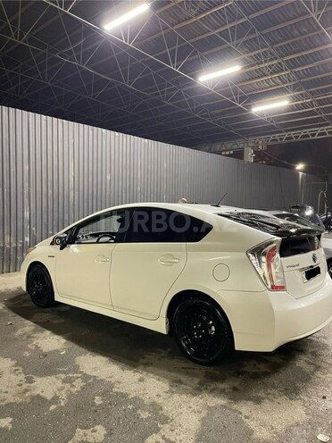 Toyota Prius 2015, 250,330 km - 1.8 л - Bakı