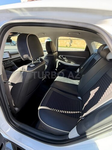 Hyundai Sonata-6