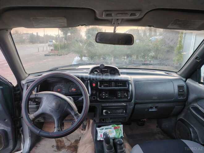 Mitsubishi L200-9