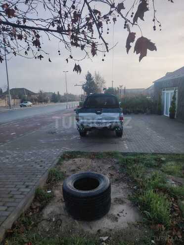 Mitsubishi L200-7