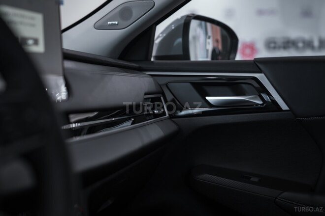 Mitsubishi Outlander-14