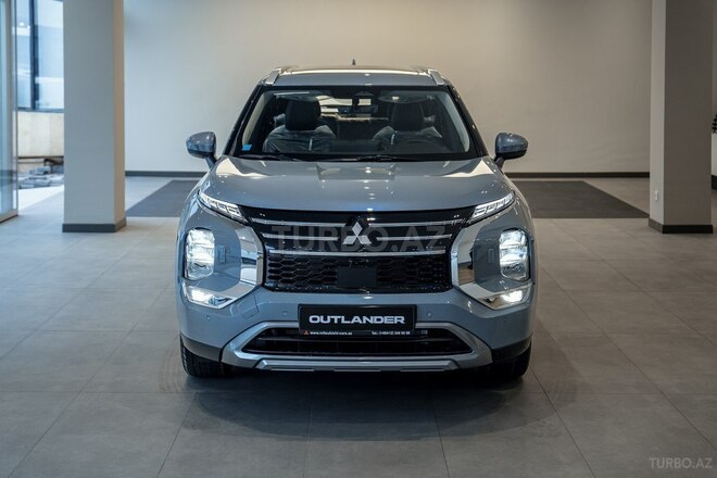 Mitsubishi Outlander-2