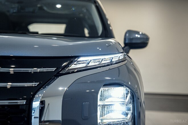 Mitsubishi Outlander-6