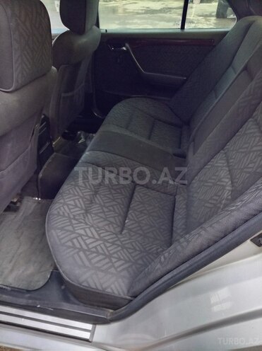 Mercedes C 200 1995, 331,000 km - 2.0 л - Bakı
