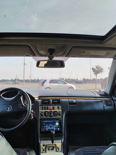 Mercedes E 270 2000, 487,546 km - 2.7 l - Bakı
