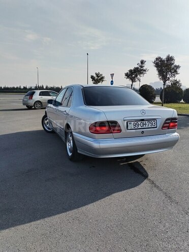 Mercedes E 270 2000, 487,546 km - 2.7 l - Bakı