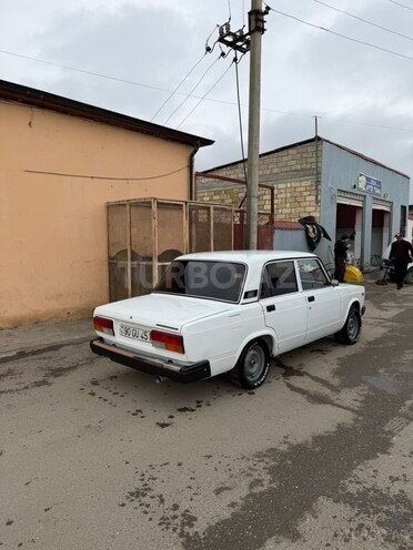 LADA (VAZ) 2107 2009, 140,000 km - 1.7 l - Quba