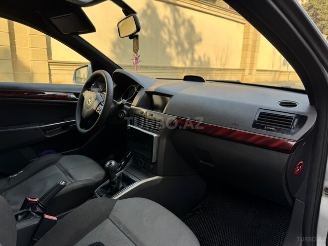 Opel Astra 2005, 211,000 km - 1.4 l - Bakı