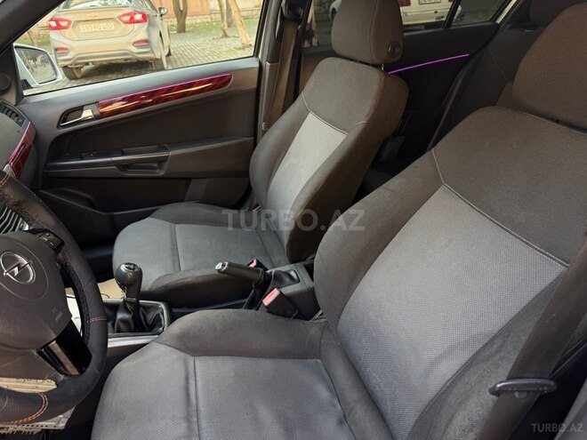 Opel Astra 2005, 211,000 km - 1.4 l - Bakı