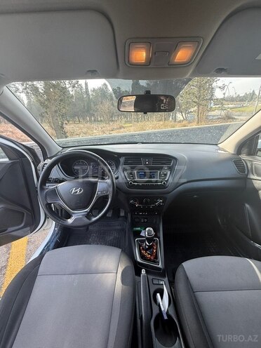 Hyundai i20 2017, 119,515 km - 1.1 l - Bakı