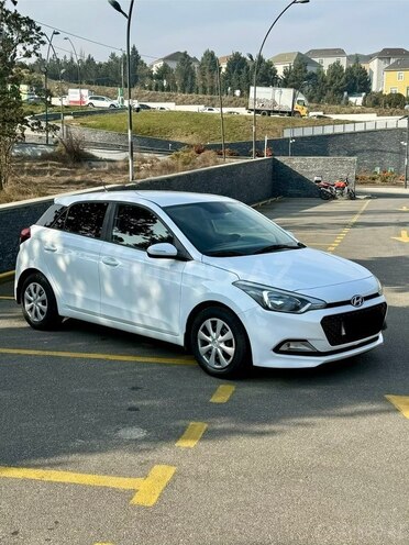 Hyundai i20 2017, 119,515 km - 1.1 l - Bakı