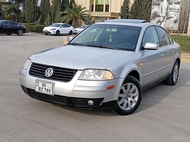 Volkswagen Passat 2003, 213,000 km - 1.8 l - Sumqayıt