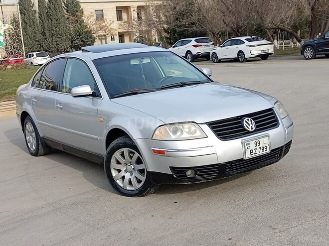 Volkswagen Passat 2003, 213,000 km - 1.8 l - Sumqayıt