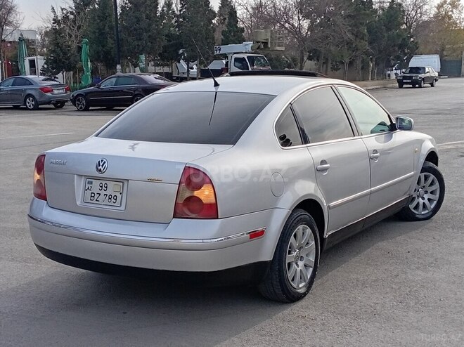 Volkswagen Passat 2003, 213,000 km - 1.8 l - Sumqayıt
