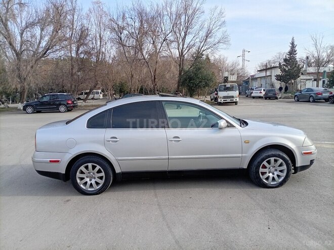 Volkswagen Passat 2003, 213,000 km - 1.8 l - Sumqayıt
