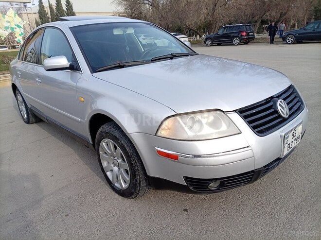 Volkswagen Passat 2003, 213,000 km - 1.8 l - Sumqayıt
