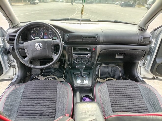 Volkswagen Passat 2003, 213,000 km - 1.8 l - Sumqayıt