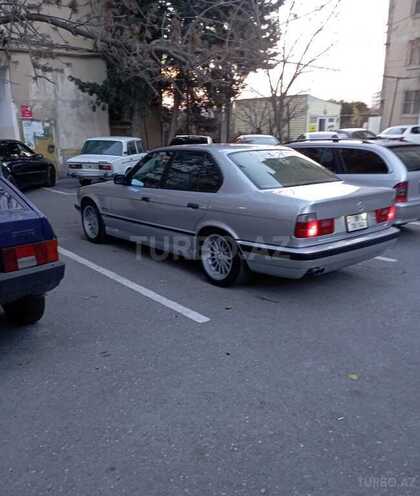 BMW 520 1995, 300,000 km - 2.0 l - Xaçmaz