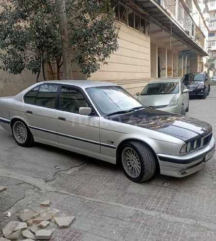 BMW 520 1995, 300,000 km - 2.0 l - Xaçmaz