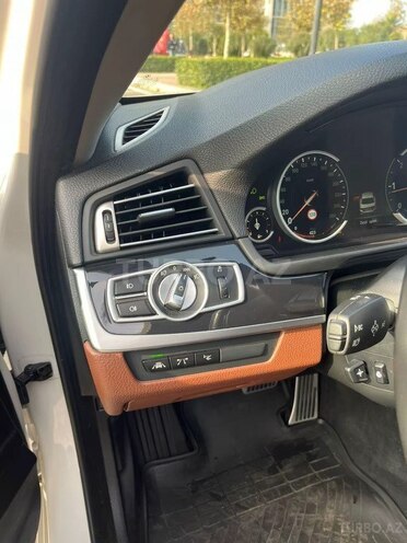 BMW 520d-8