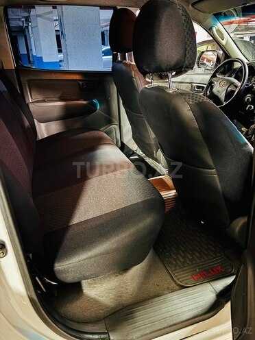 Toyota Hilux 2013, 317,000 km - 2.5 l - Bakı