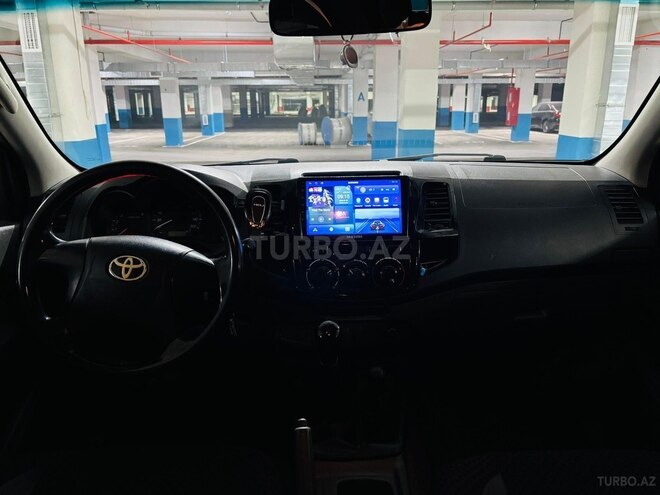 Toyota Hilux 2013, 317,000 km - 2.5 l - Bakı