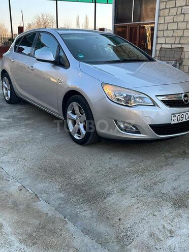 Opel Astra 2011, 313,441 km - 1.3 l - Bərdə
