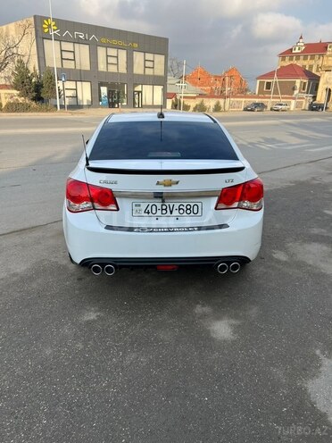 Chevrolet Cruze 2015, 228,586 km - 1.4 л - Quba