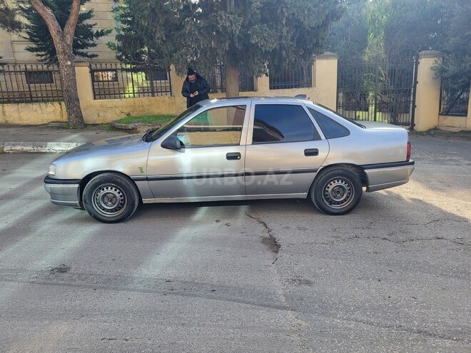 Opel Vectra 1994, 385,000 km - 1.8 l - Bakı