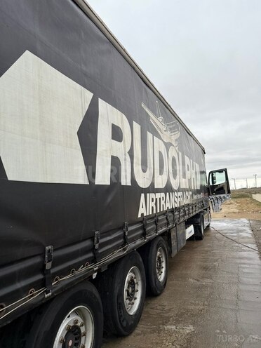 Mercedes Actros 1842-15