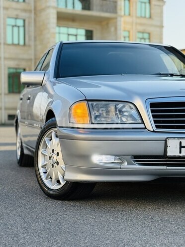 Mercedes C 240 1998, 228,779 km - 2.4 л - İmişli