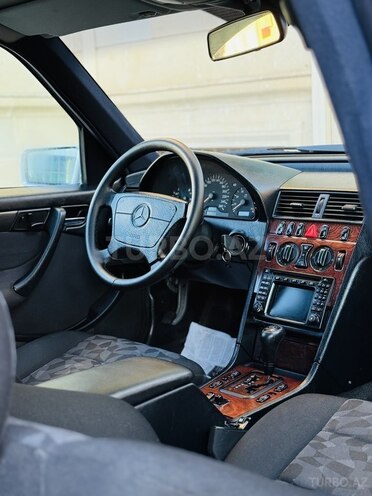 Mercedes C 240 1998, 228,779 km - 2.4 л - İmişli