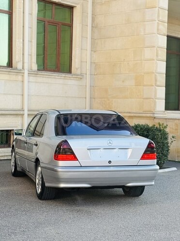 Mercedes C 240 1998, 228,779 km - 2.4 л - İmişli