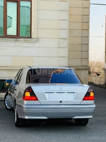 Mercedes C 240 1998, 228,779 km - 2.4 л - İmişli