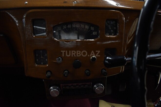 Triumph Renown-26