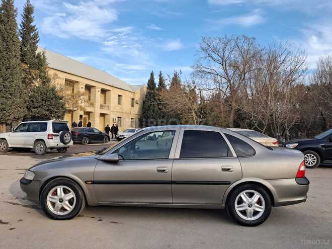 Opel Vectra 1996, 397,000 km - 1.8 l - Sumqayıt