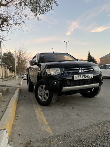 Mitsubishi L200 2012, 420,000 km - 2.5 l - Sumqayıt