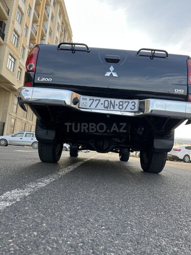 Mitsubishi L200 2012, 420,000 km - 2.5 l - Sumqayıt