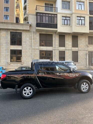 Mitsubishi L200 2012, 420,000 km - 2.5 l - Sumqayıt