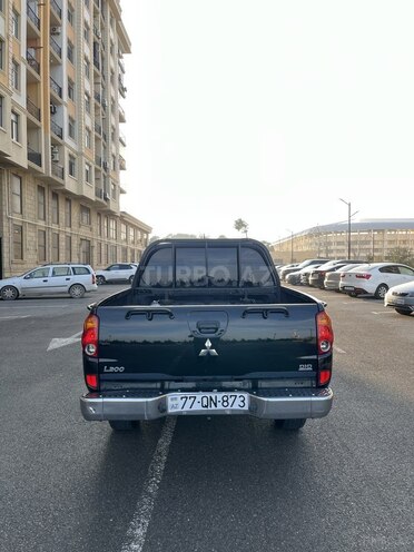 Mitsubishi L200 2012, 420,000 km - 2.5 l - Sumqayıt