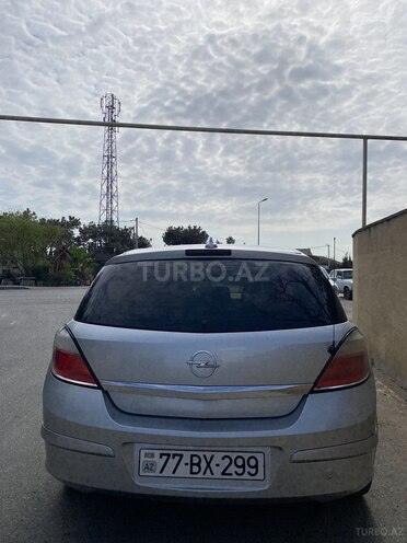 Opel Astra 2004, 231,000 km - 1.4 l - Bakı
