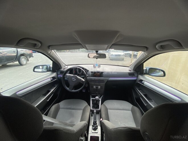 Opel Astra 2004, 231,000 km - 1.4 l - Bakı