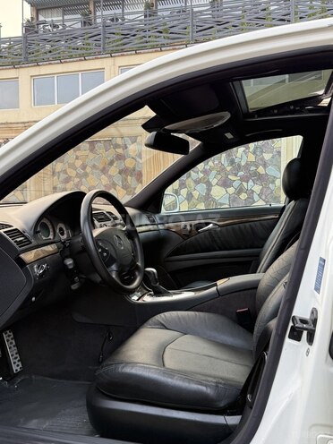 Mercedes E 320 2002, 241,000 km - 3.2 l - Bakı
