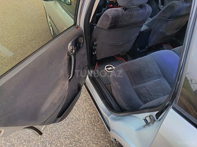 Opel Vectra 1996, 286,545 km - 1.8 l - Bakı